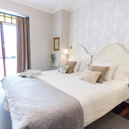 Πανσιόν Cuatro Caminos Torrelavega