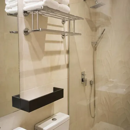 Cuatro Caminos 4* Torrelavega