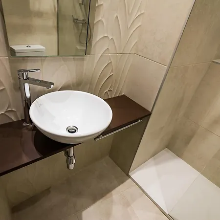 Cuatro Caminos 托雷拉韦加