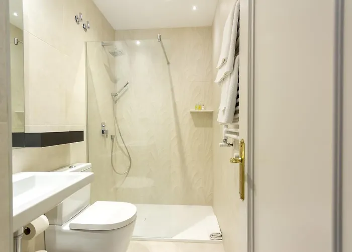 Cuatro Caminos 4* Torrelavega