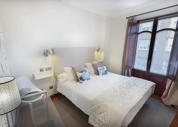 Cuatro Caminos 4* Torrelavega